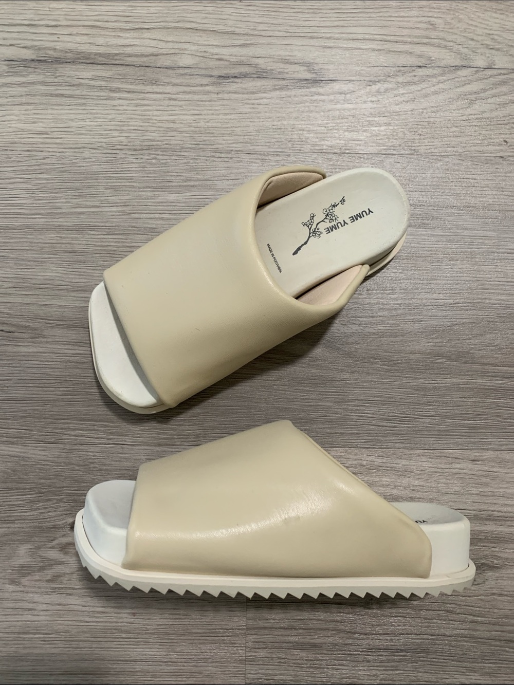 Yume Yume Cream Slide Mules for Women size 7